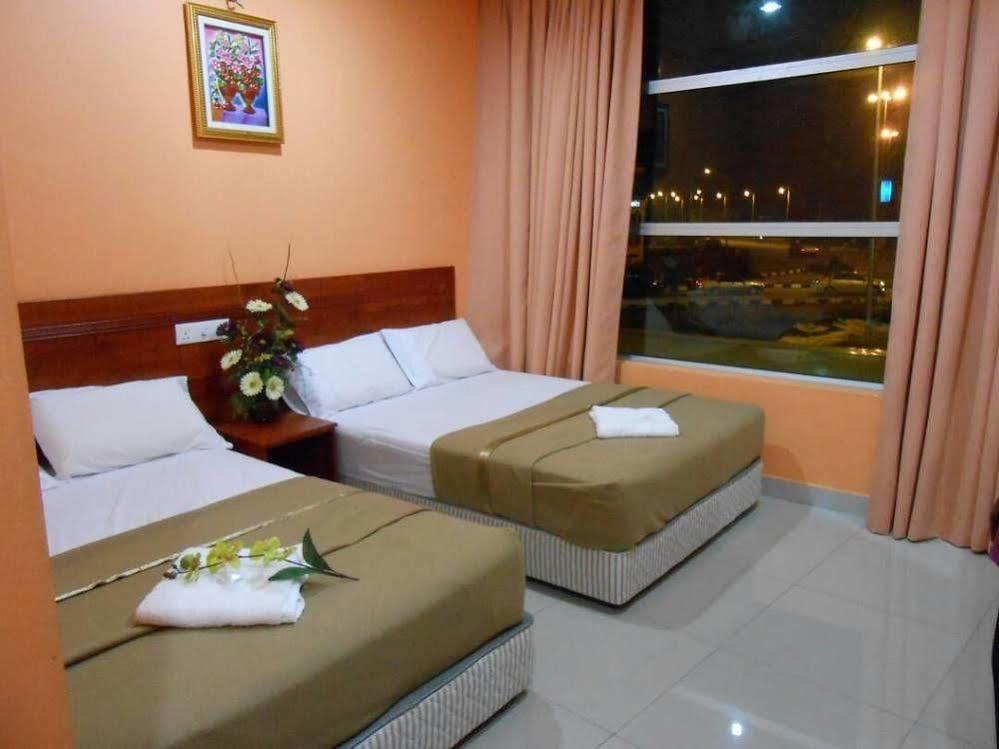 My Town Hotel Ίπο Εξωτερικό φωτογραφία